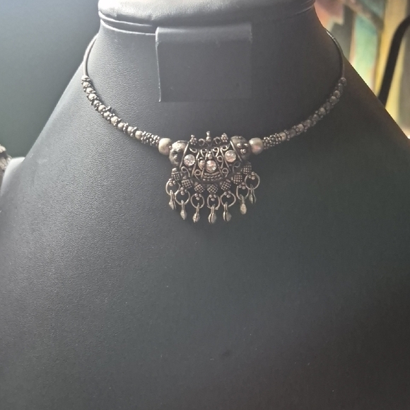 Vintage Y2K Elegant Silver Aurora Borealis Choker Necklace - Picture 1 of 5